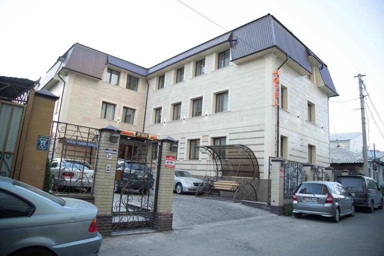 De'Mar Hotel Bishkek Exterior photo